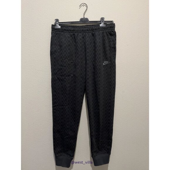 Nike Sportswear Club Monogram Fleece Mens Jogger Sweatpants Black - Picture 7 of 11